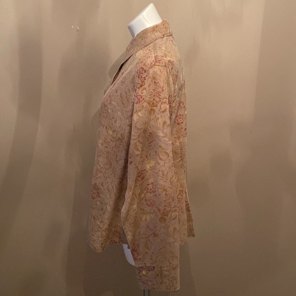 Kate Hill Tan Floral Buttoned Down Shirt Size 2X - Picture 3 of 6